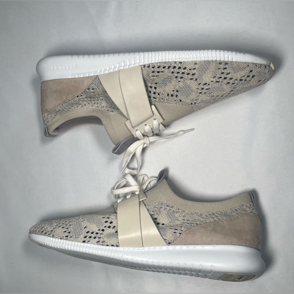Cole Haan Studio Grand Perforated Knit Sneaker Rainy Day / Silver Women’s 11 B - Picture 3 of 6
